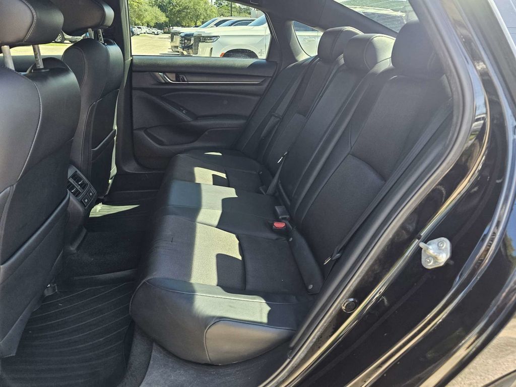 Used 2022 Honda Accord Sport image 12