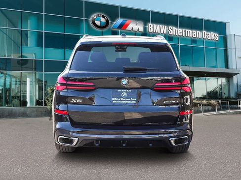 Used 2025 BMW X5 xDrive40i image 5