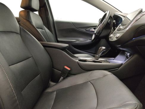 Used 2018 Chevrolet Malibu LT w/ Leather Package FWD image 21