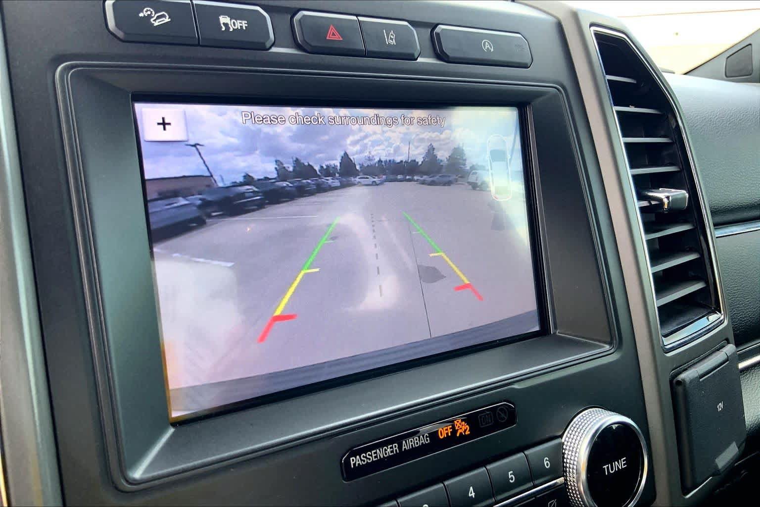Used 2019 Ford Expedition XLT w/ Equipment Group 202A AWD/4WD image 27