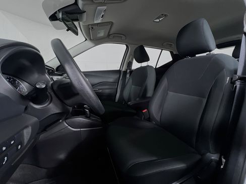 Used 2024 Nissan Kicks S image 11