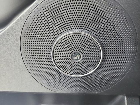 Used 2023 Ford Expedition Max Limited image 34