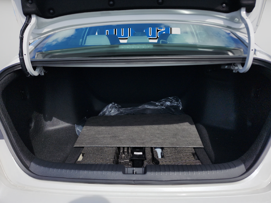New 2026 Honda Accord LX image 16