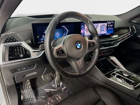 Used 2025 BMW X6 xDrive40i AWD/4WD image 9