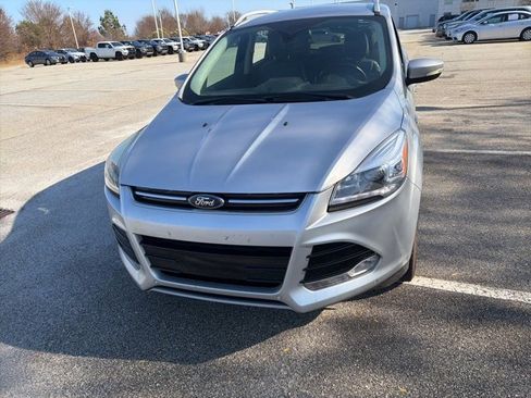 Used 2016 Ford Escape Titanium w/ Equipment Group 301A image 4