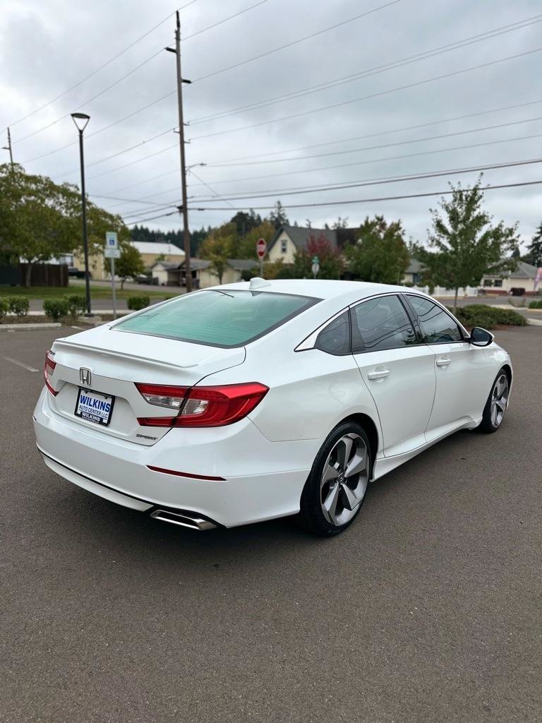 Used 2018 Honda Accord Sport image 5