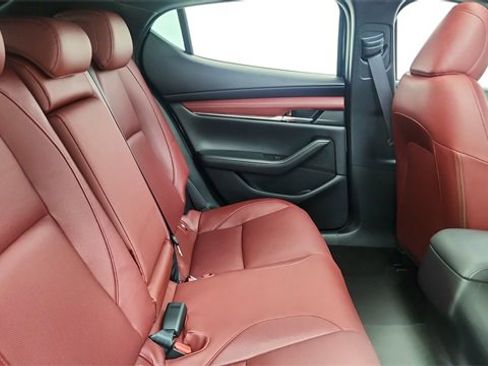 Used 2021 MAZDA MAZDA3 s image 25