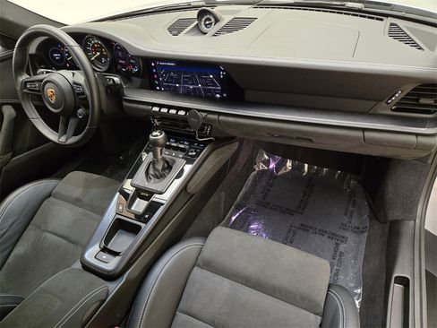 Used 2022 Porsche 911 GT3 image 23