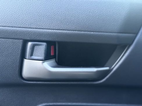 Used 2024 Toyota Tacoma TRD Off-Road image 23