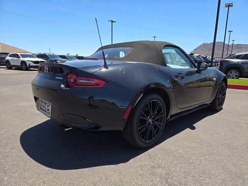 New 2026 MAZDA MX-5 Miata Club w/ Interior Package RWD image 4