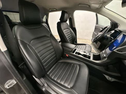 Used 2024 Ford Edge SEL AWD/4WD image 21