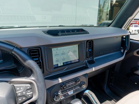Used 2021 Ford Bronco Wildtrak AWD/4WD image 71