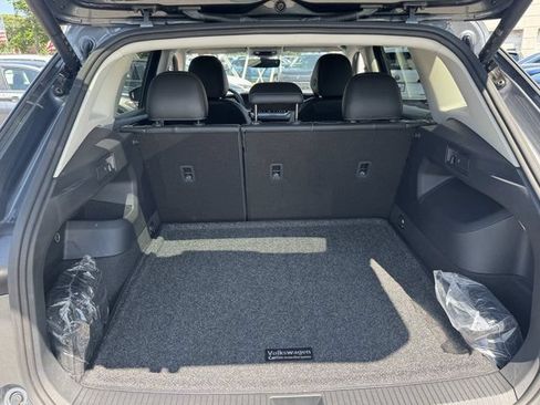 Used 2026 Volkswagen Tiguan SE AWD/4WD image 34