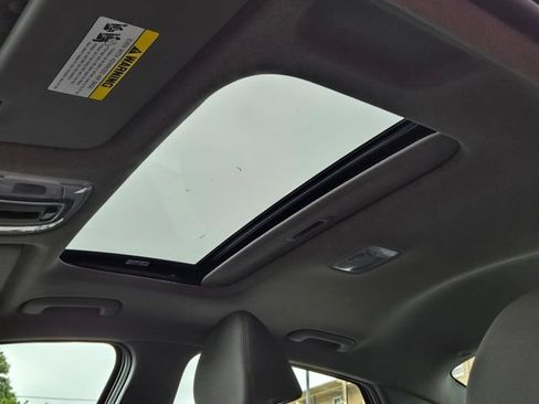 Certified 2025 Hyundai Elantra SEL FWD image 23