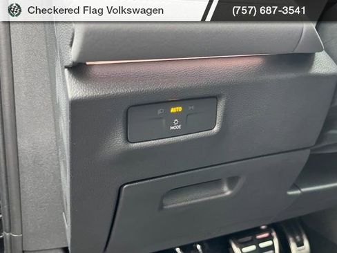 New 2026 Volkswagen Tiguan SE R-Line image 16