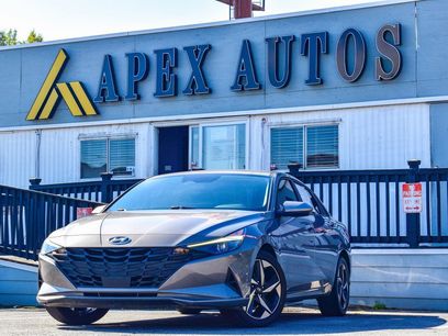 Used 2023 Hyundai Elantra SEL w/ Convenience Package