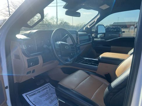 Used 2024 Ford F250 Lariat w/ Chrome Package image 20