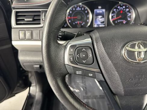 Used 2017 Toyota Camry XSE FWD image 12