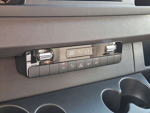Used 2026 Mercedes-Benz Sprinter 2500 image 18