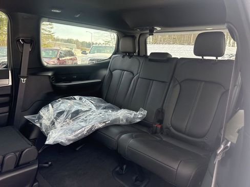New 2026 Jeep Grand Wagoneer Limited image 23