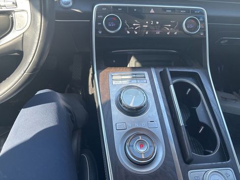 Used 2024 Genesis GV80 3.5T w/ Prestige Package image 11