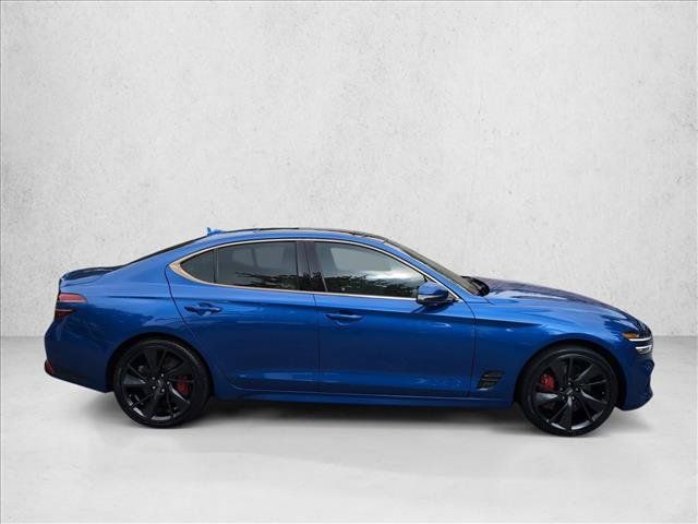 Used 2022 Genesis G70 3.3T RWD image 4