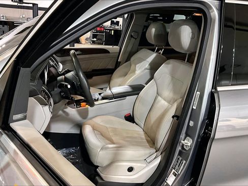 Used 2016 Mercedes-Benz GL 450 4MATIC image 7