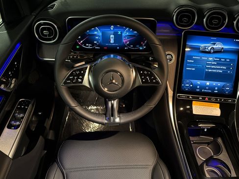 New 2027 Mercedes-Benz GLC 300 image 13