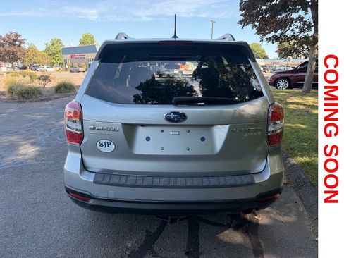 Used 2014 Subaru Forester 2.5i Touring AWD/4WD image 8