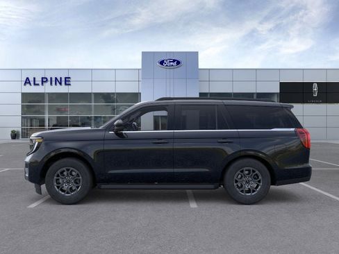 New 2026 Ford Expedition Active image 3