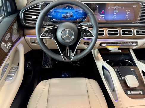 New 2026 Mercedes-Benz GLS 450 4MATIC image 20