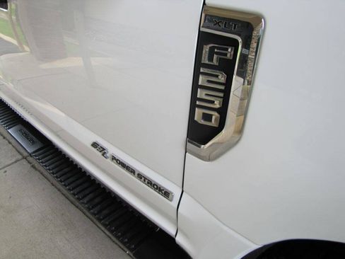 Used 2022 Ford F250 XLT AWD/4WD image 24