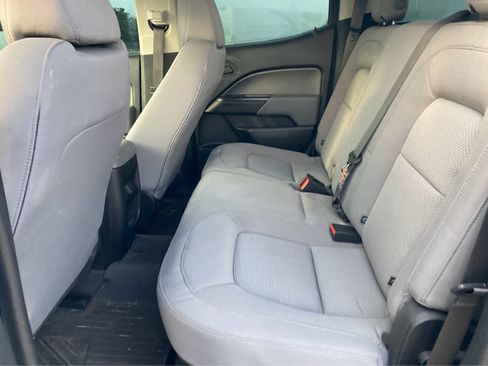 Used 2019 Chevrolet Colorado W/T w/ WT Convenience Package RWD image 4