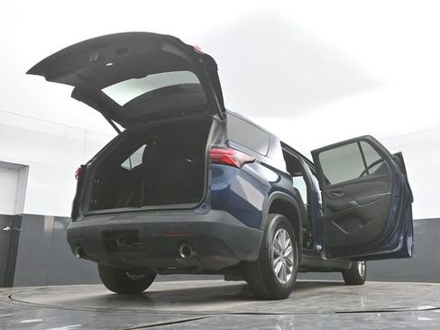 Used 2022 Chevrolet Traverse LT AWD/4WD image 54