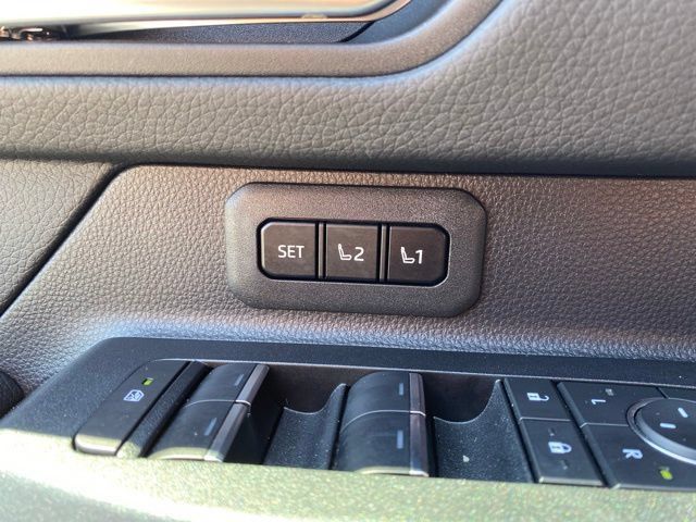 Certified 2025 Toyota Land Cruiser w/ Premium Package AWD/4WD image 19