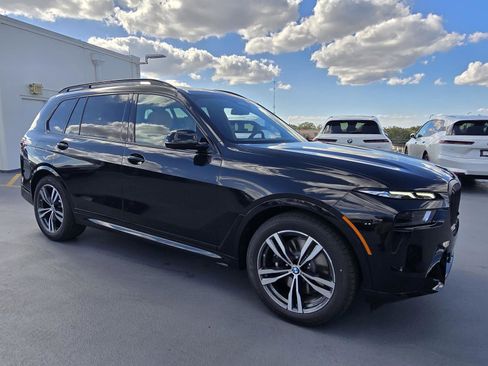 New 2026 BMW X7 xDrive40i w/ M Sport Package image 25