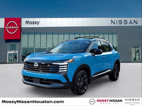 New 2026 Nissan Kicks SR image 5