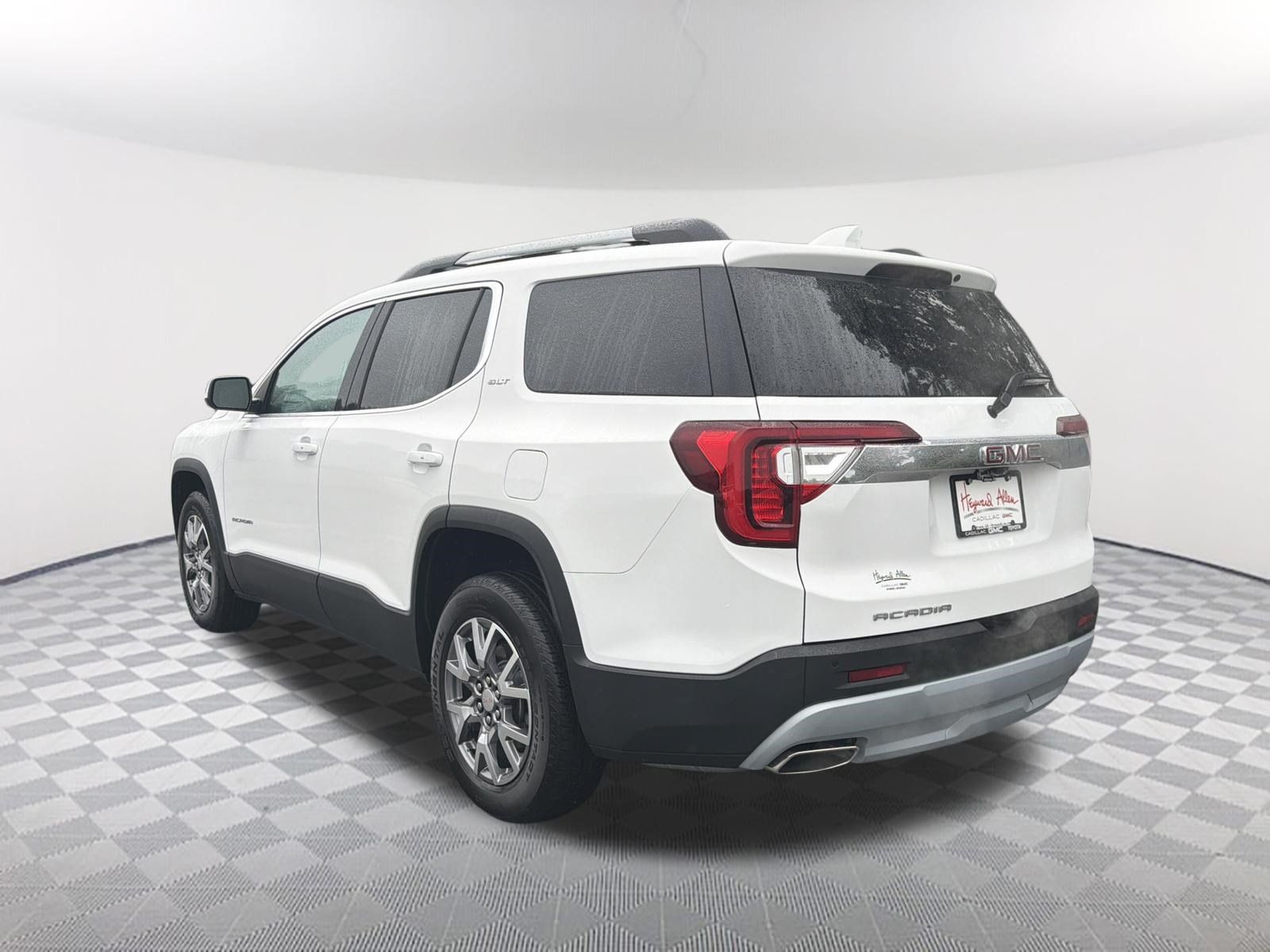 Used 2020 GMC Acadia SLT w/ Driver Alert Package II FWD image 8