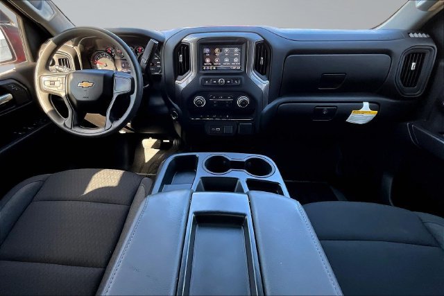Used 2026 Chevrolet Silverado 1500 Custom w/ Turbomax Blackout Package AWD/4WD image 8