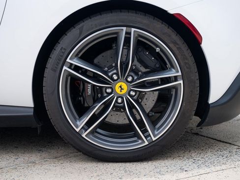Used 2024 Ferrari Roma Spider RWD image 21