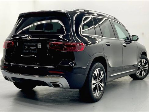 Used 2026 Mercedes-Benz GLB 250 image 4