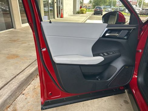 New 2025 Mitsubishi Outlander SE image 38