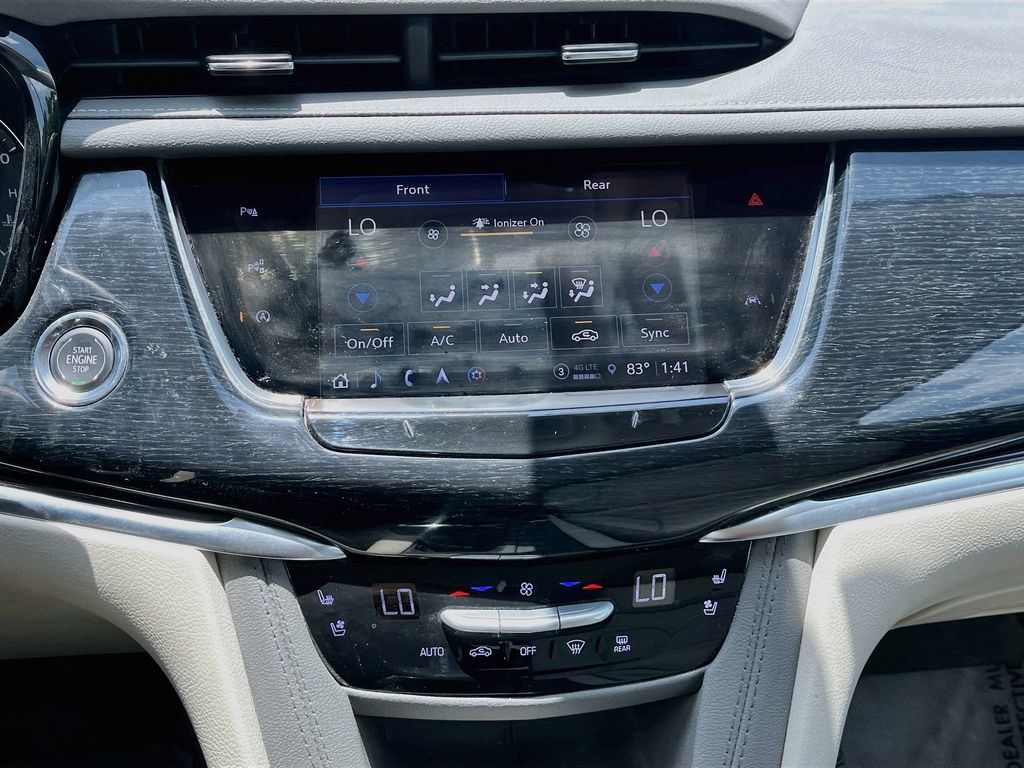 Used 2025 Cadillac XT6 Premium Luxury w/ Technology Package FWD image 16