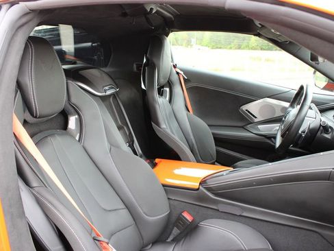 Used 2021 Chevrolet Corvette Stingray Premium Cpe w/ Z51 Performance Package RWD image 7