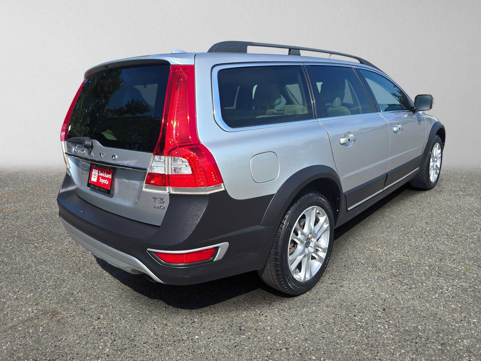 Used 2016 Volvo XC70 T5 Premier AWD/4WD image 3