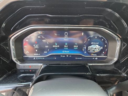 Used 2025 Chevrolet Silverado 1500 RST AWD/4WD image 34