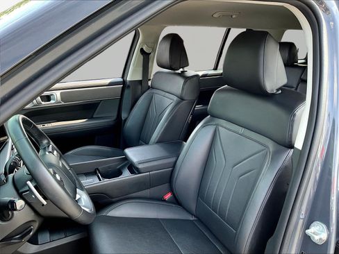 Used 2025 Hyundai Santa Fe SEL AWD/4WD image 19