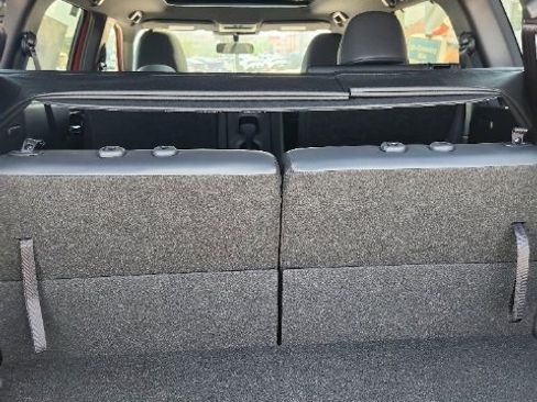 New 2024 Mitsubishi Outlander SE image 9