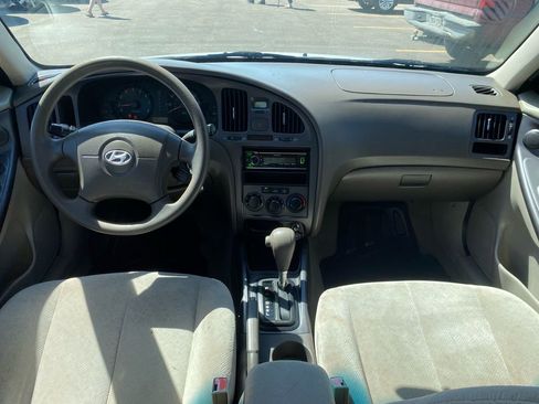 Used 2005 Hyundai Elantra GLS FWD image 18