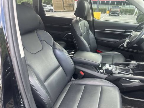 Used 2024 Kia Telluride S w/ S Sunroof Package AWD/4WD image 30